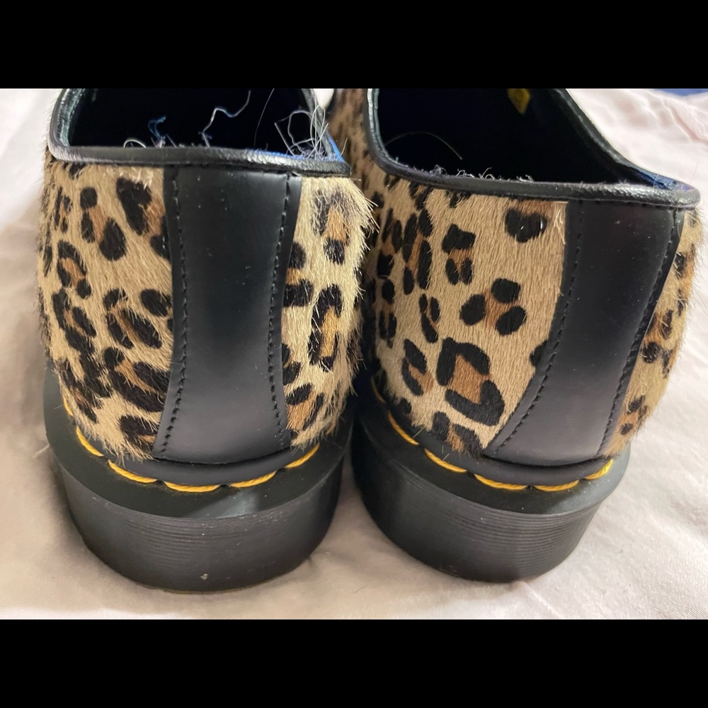 Doc Martin leopard shoes size 9-can fit 9.5-10 they run big